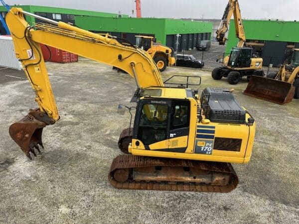 KOMATSU PC170LC-11