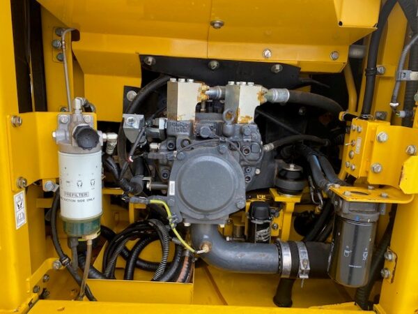 KOMATSU PC170LC-11 - Image 7