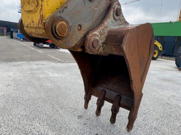 KOMATSU PC170LC-11 - Image 8