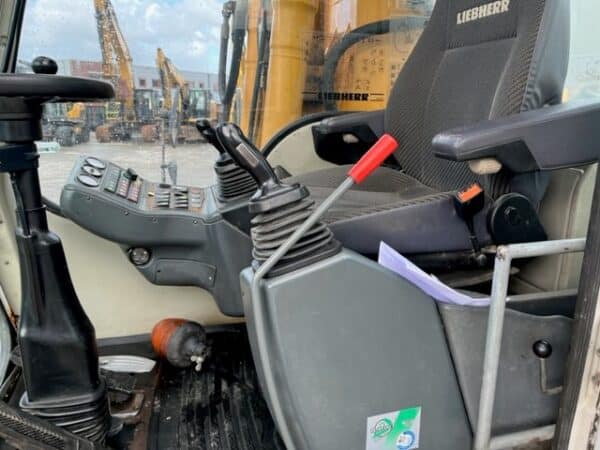 Liebherr A314 - Image 7