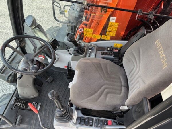 HITACHI ZAXIS 140W-5B - Image 6