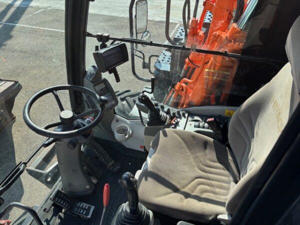 HITACHI ZAXIS 140W-5B - Image 4