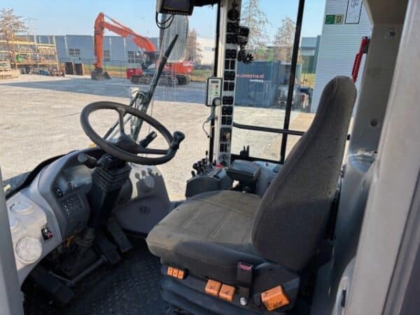 VOLVO L70 G - Image 4