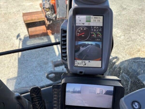 HITACHI ZX 140W-5B - Image 16