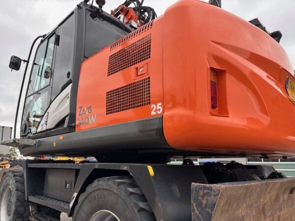 HITACHI ZX 140W-5B - Image 18