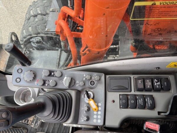 HITACHI ZX 140W-5B - Image 16
