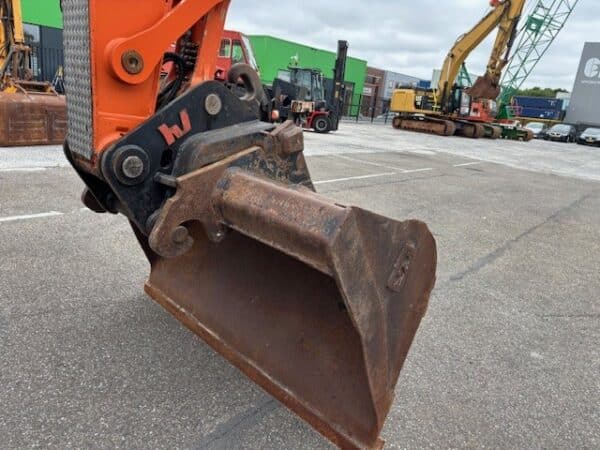 HITACHI ZX 140W-5B - Image 7